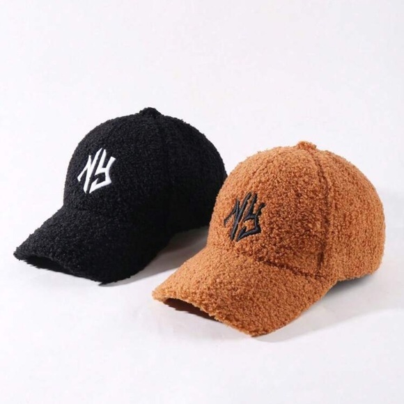 ✨NEW Black and Brown Textured Caps